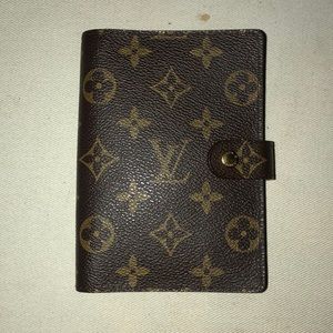 Louis Vuitton Monogram Passport Holder